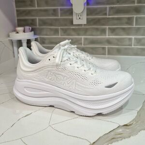 Hoka Bondi 9 Running Shoes. Women’s Size 9.5B Color White